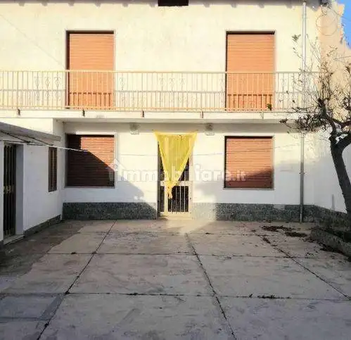 Villa in vendita a Villanova Monferrato