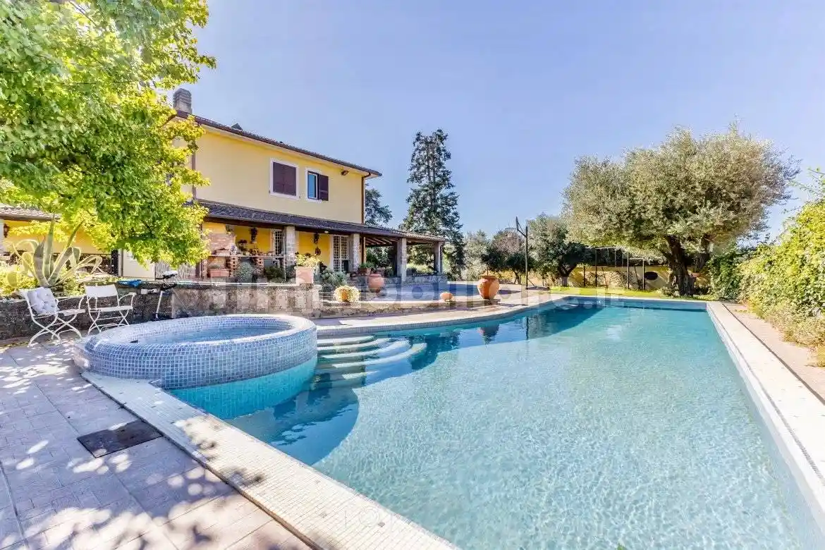 Villa in vendita a Ariccia