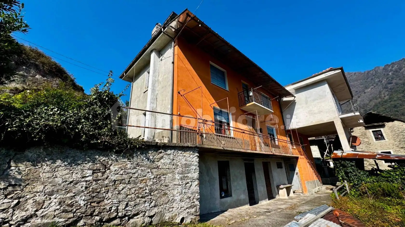 Appartamento in vendita a Montescheno