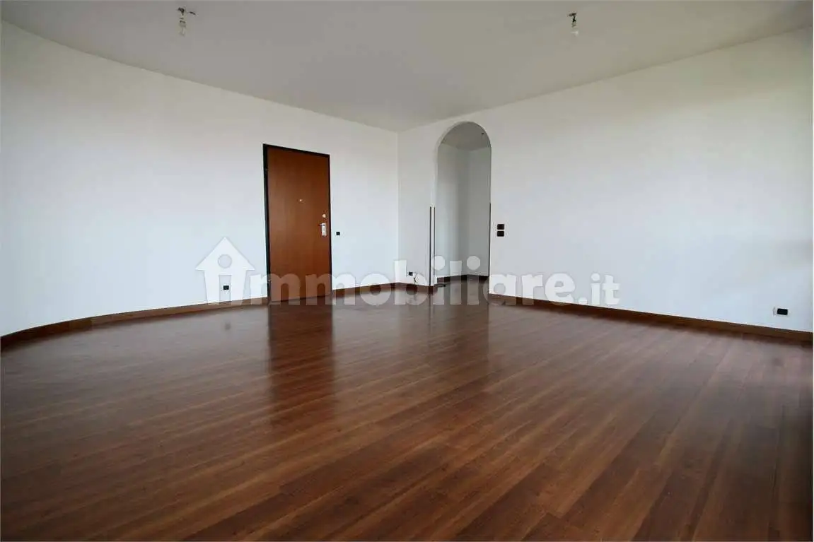 Appartamento in affitto a Urgnano