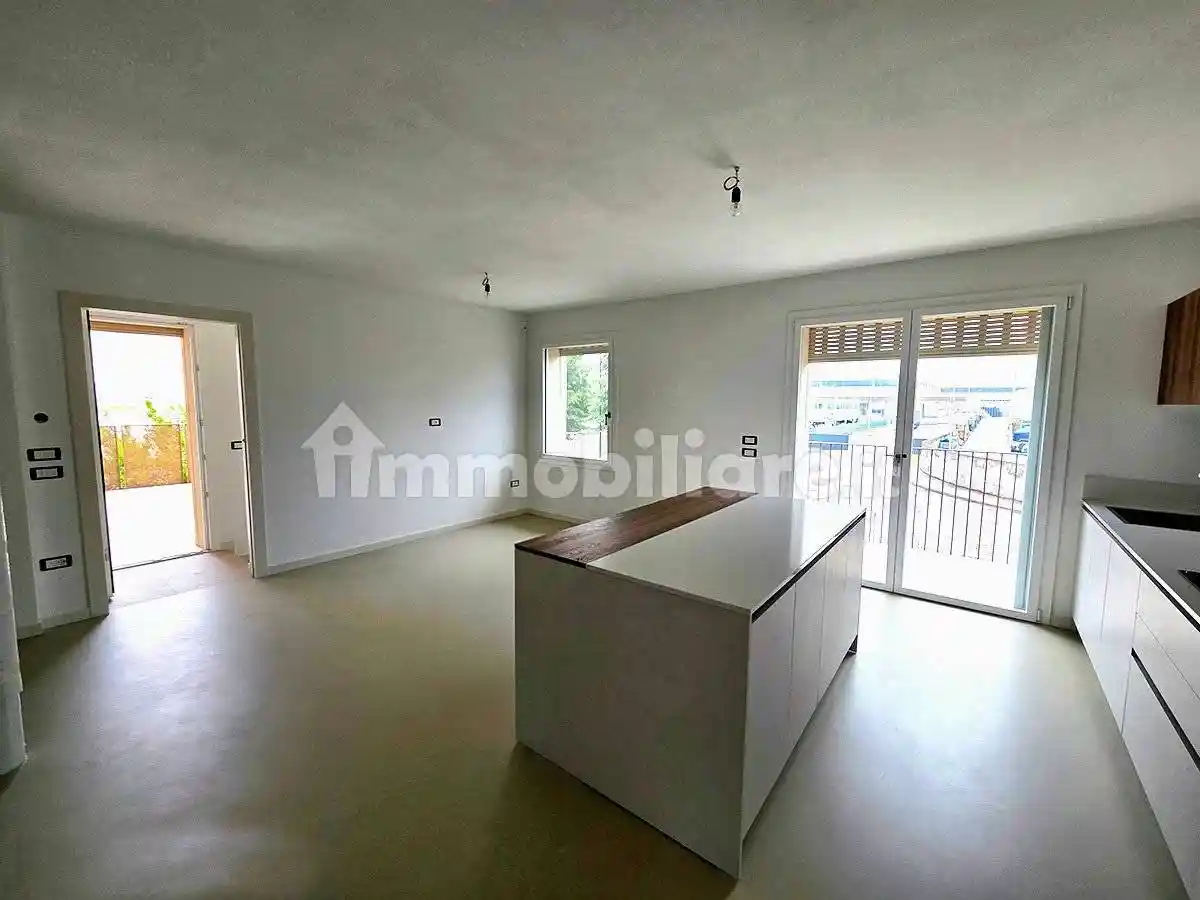 Attico via Velo, Centro, Bassano del Grappa - foto 2