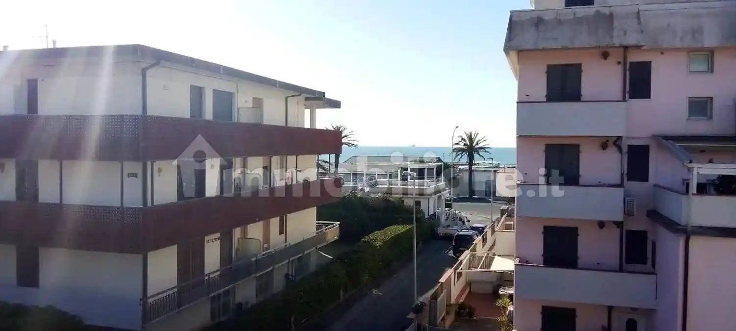 Appartamento in vendita a Carrara