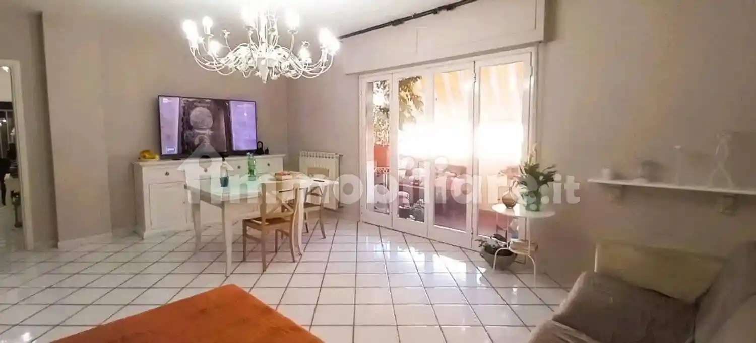 Appartamento in vendita a Carrara