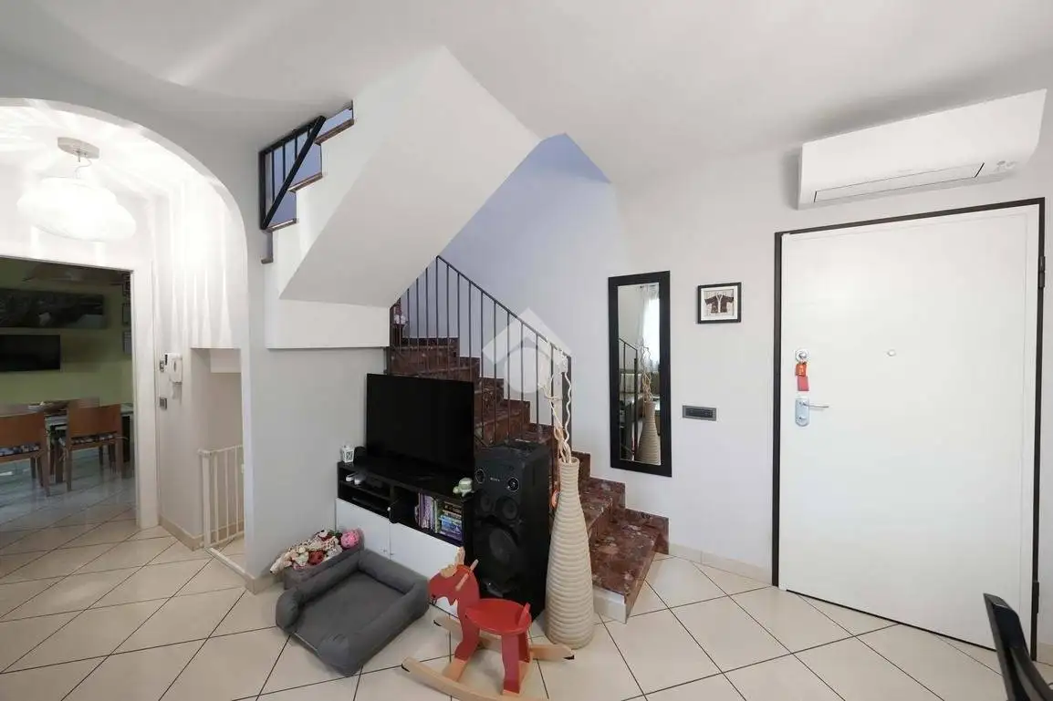 Trilocale via Dante Alighieri 21, Albiate - foto 3