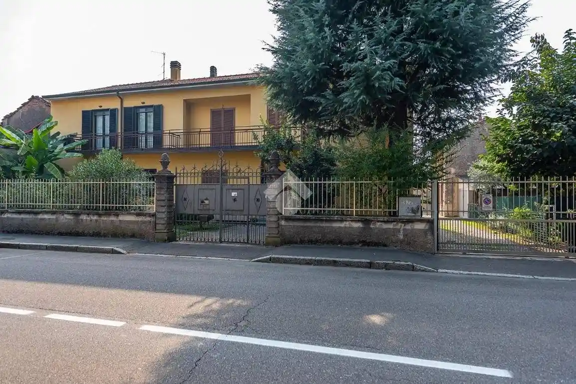 Casa indipendente in vendita a Rescaldina