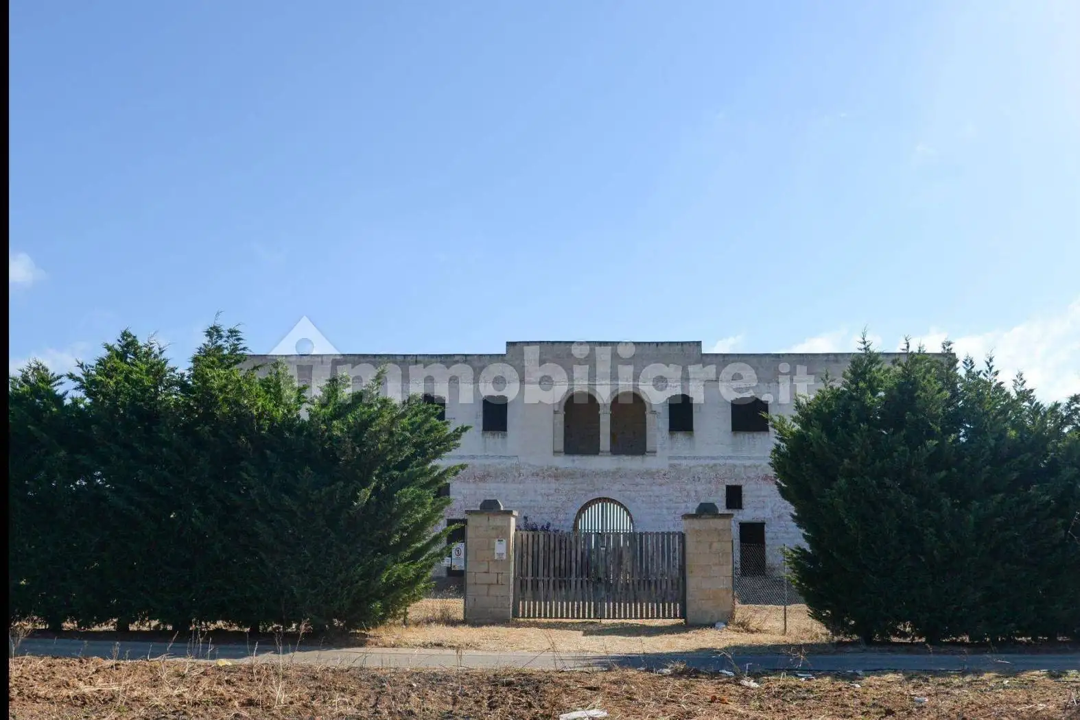 Rustico - Casale in vendita a Torchiarolo