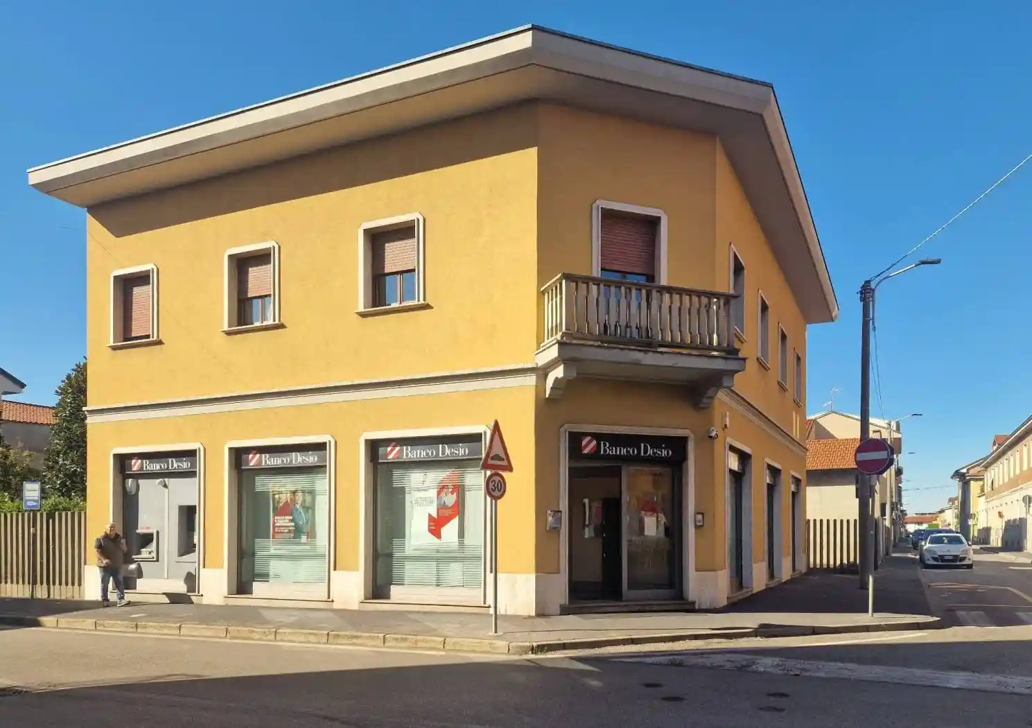 Palazzo - Edificio in vendita a Muggiò