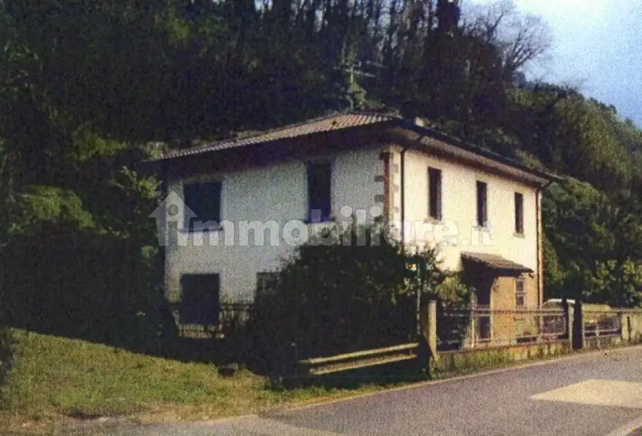 Appartamento in asta a Villa Basilica