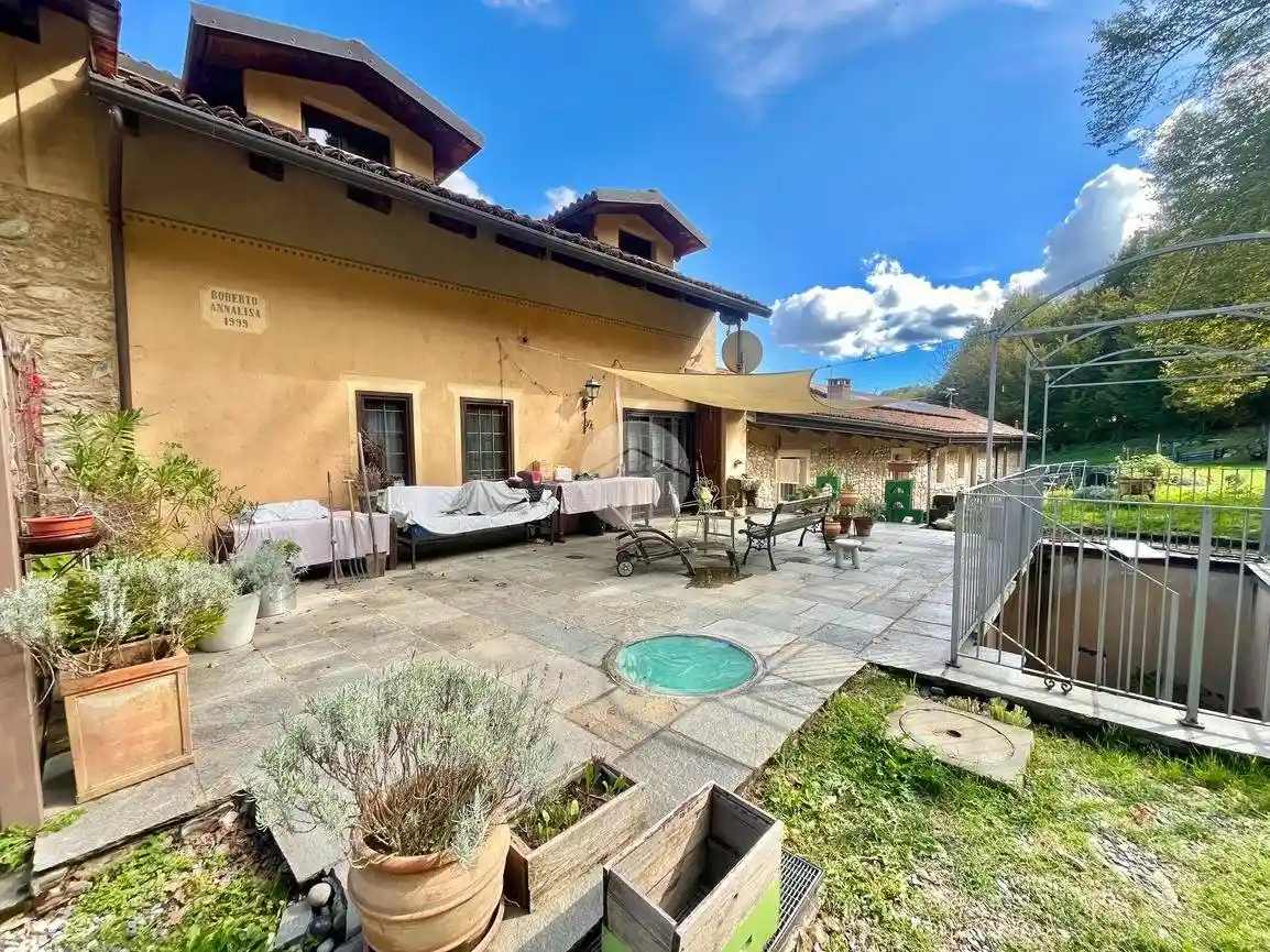 Casa indipendente in vendita a Avigliana