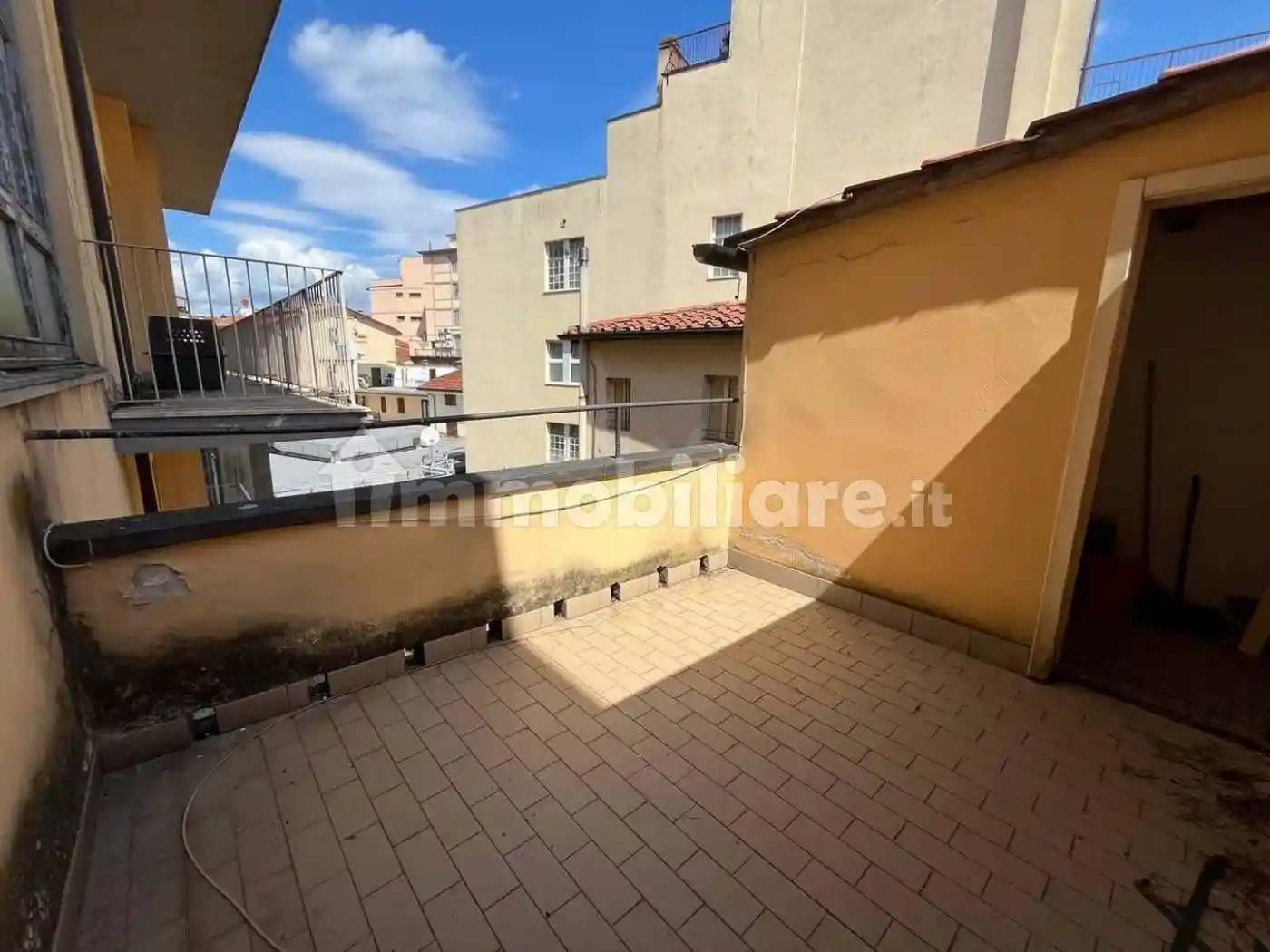 Quadrilocale da ristrutturare, terzo piano, Porta Crucifera, Arezzo - foto 3