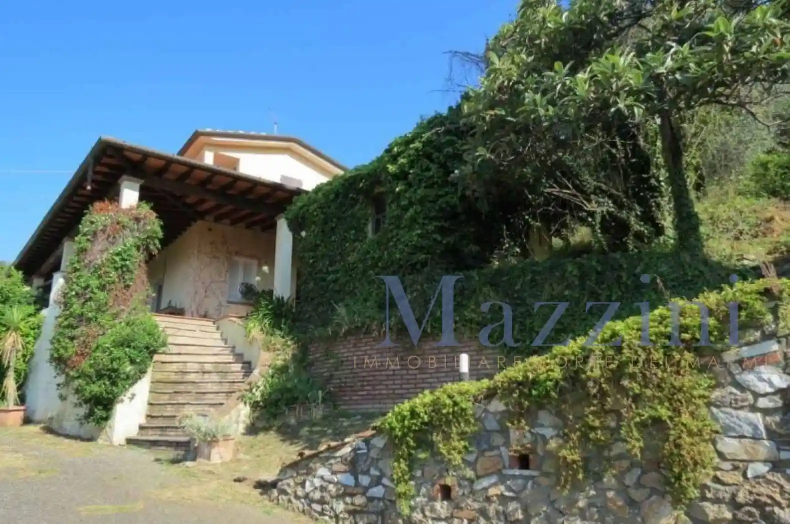 Rustico - Casale in vendita a Pietrasanta