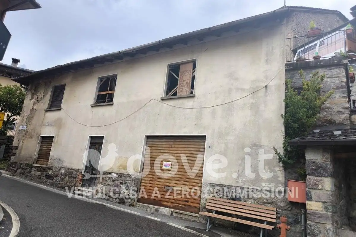 Villa in vendita a Gromo