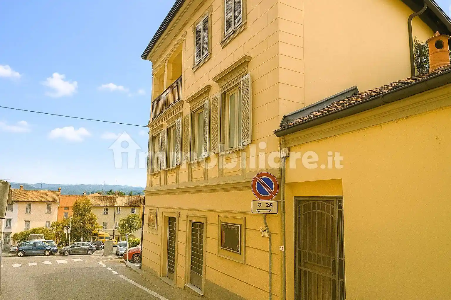 Appartamento via Umberto I 3, Centro, Castelnuovo Don Bosco - foto 2