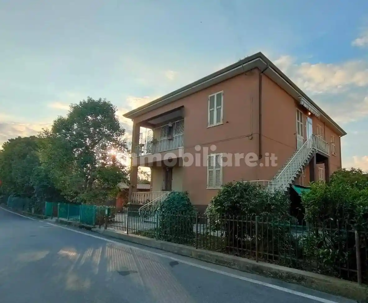 Palazzo - Edificio in vendita a Ameglia