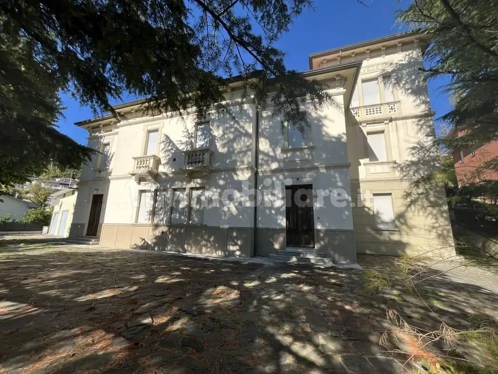 Villa in vendita a Bardi
