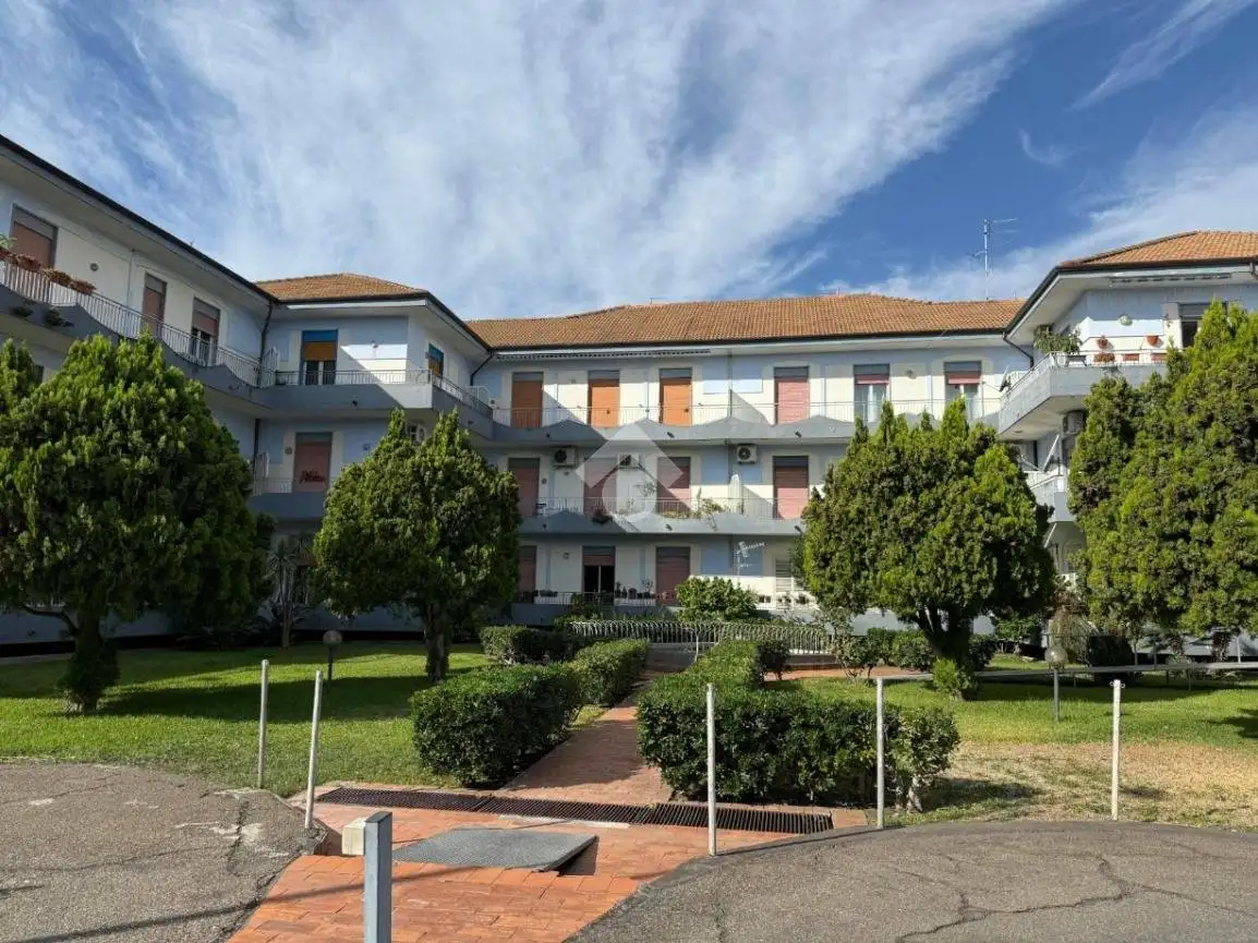 Appartamento in affitto a Riposto