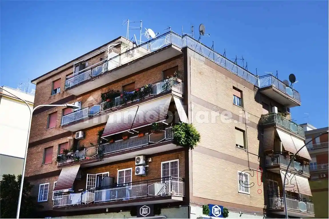 Appartamento in vendita a Pomezia