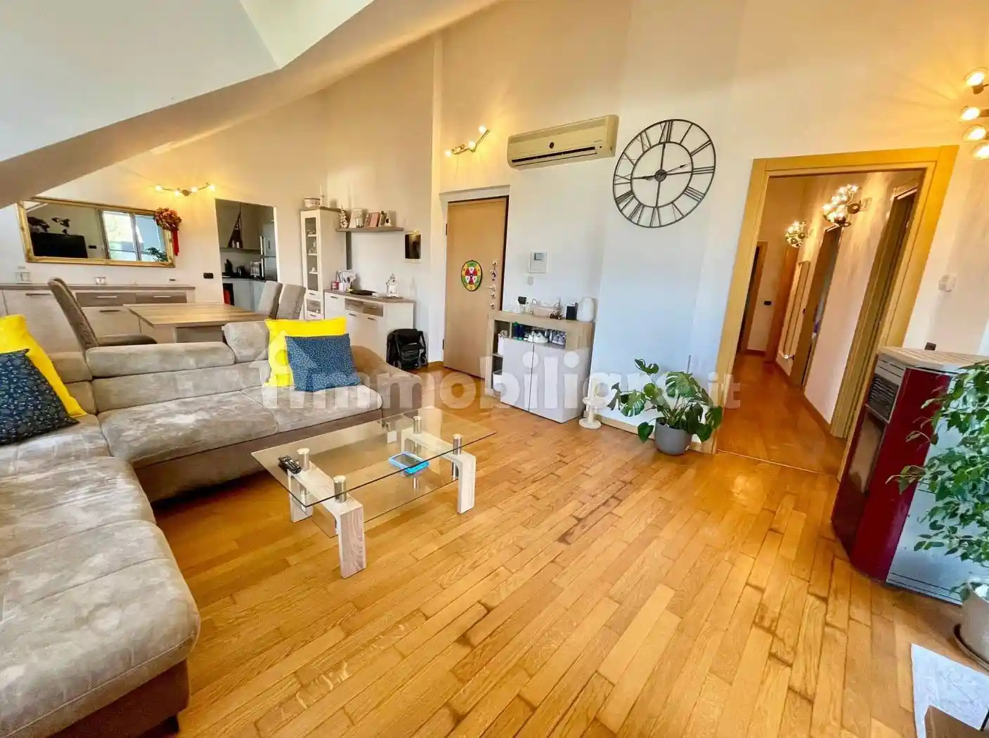 Appartamento in vendita a Trezzano sul Naviglio