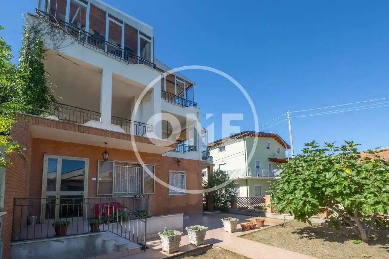 Villa unifamiliare via San Antonio, 1, Centro, Ari - foto 2