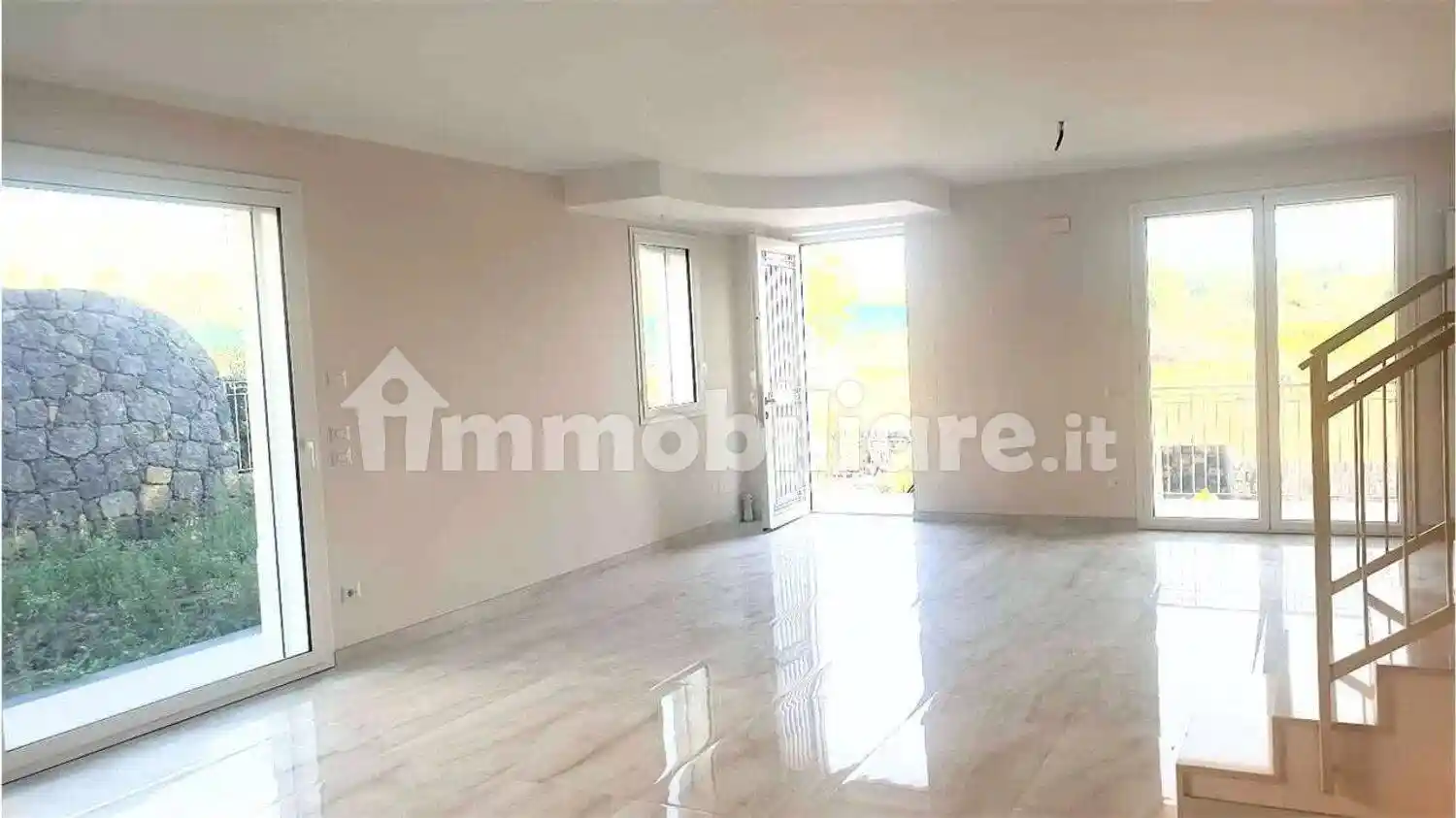 Villa in vendita a Fiumefreddo di Sicilia