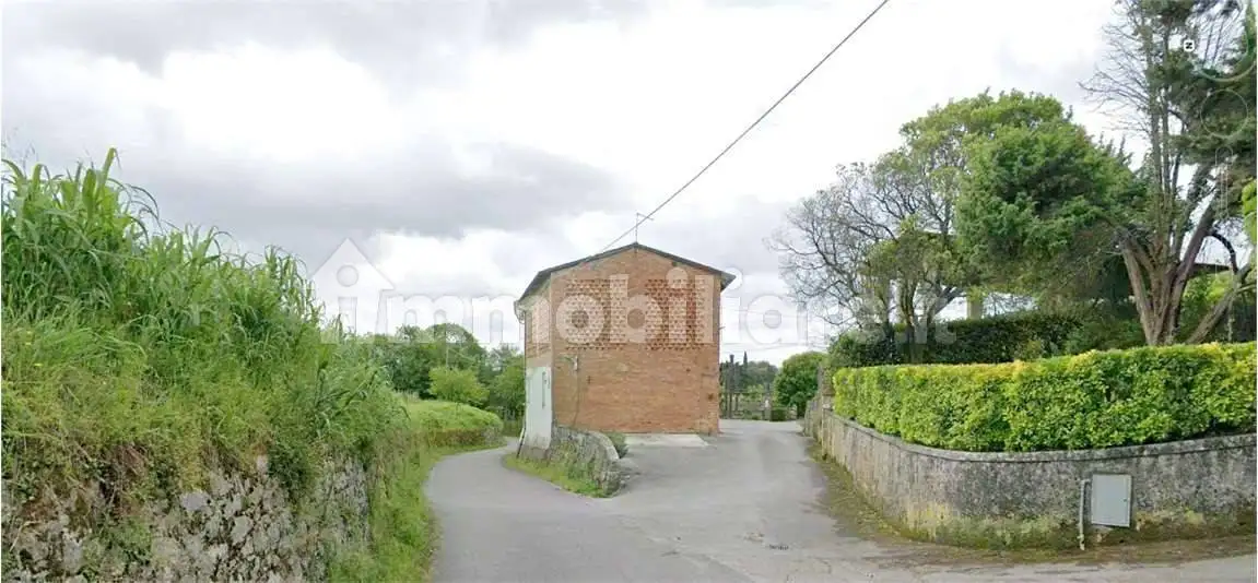 Casa indipendente in vendita a Lucca