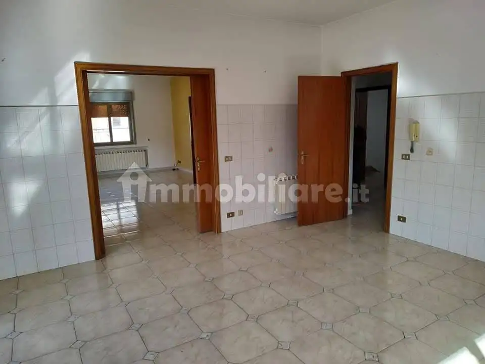 Quadrilocale via Solicchiata 67, Adrano - foto 2