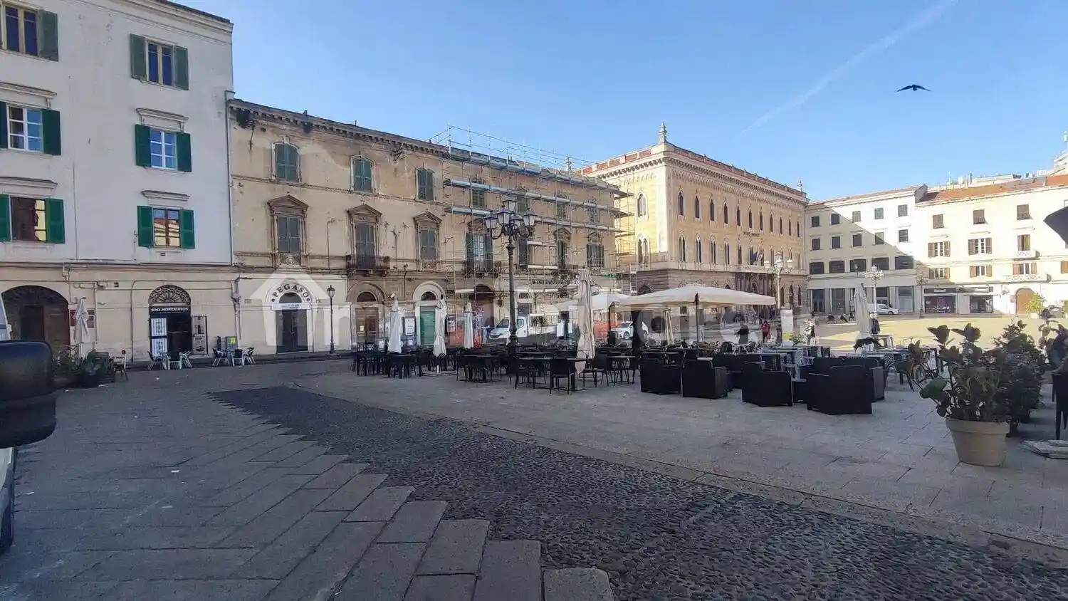 Palazzo - Edificio in vendita a Sassari