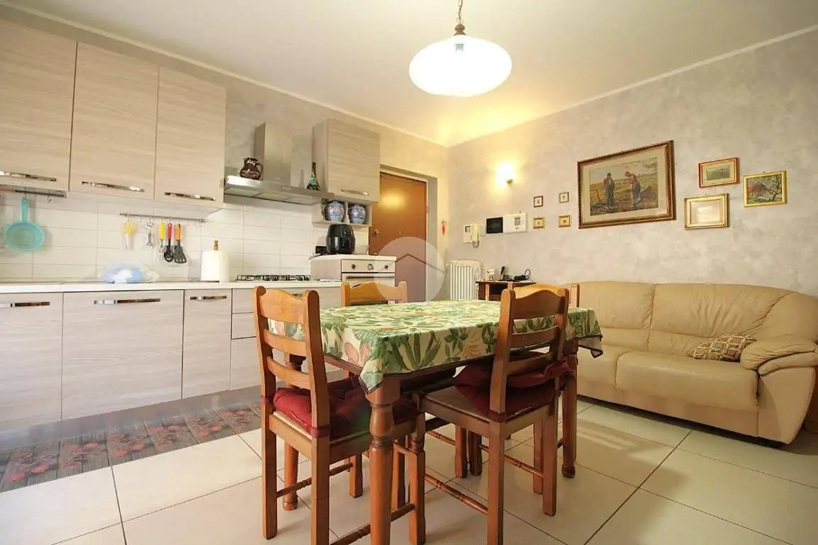 Trilocale via Malonetto 64, Brandizzo - foto 2