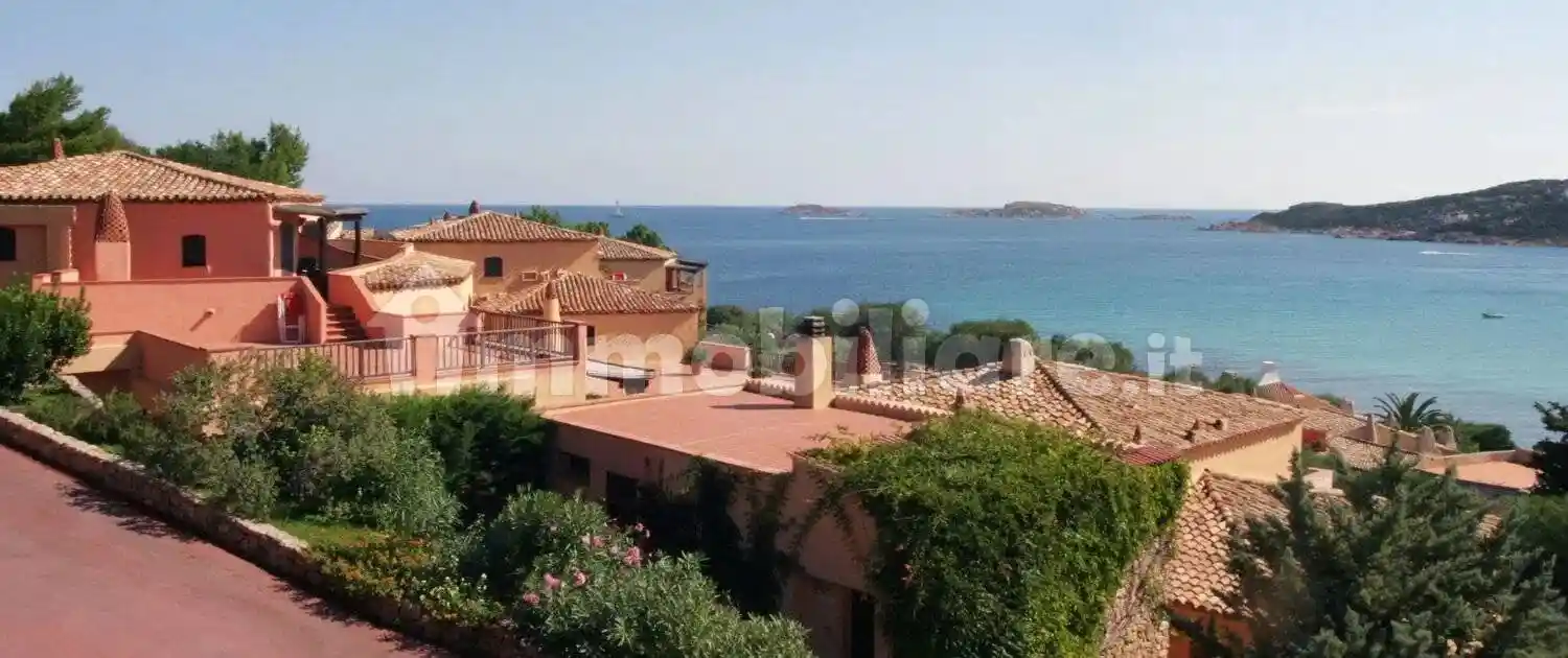 Appartamento in vendita a Arzachena