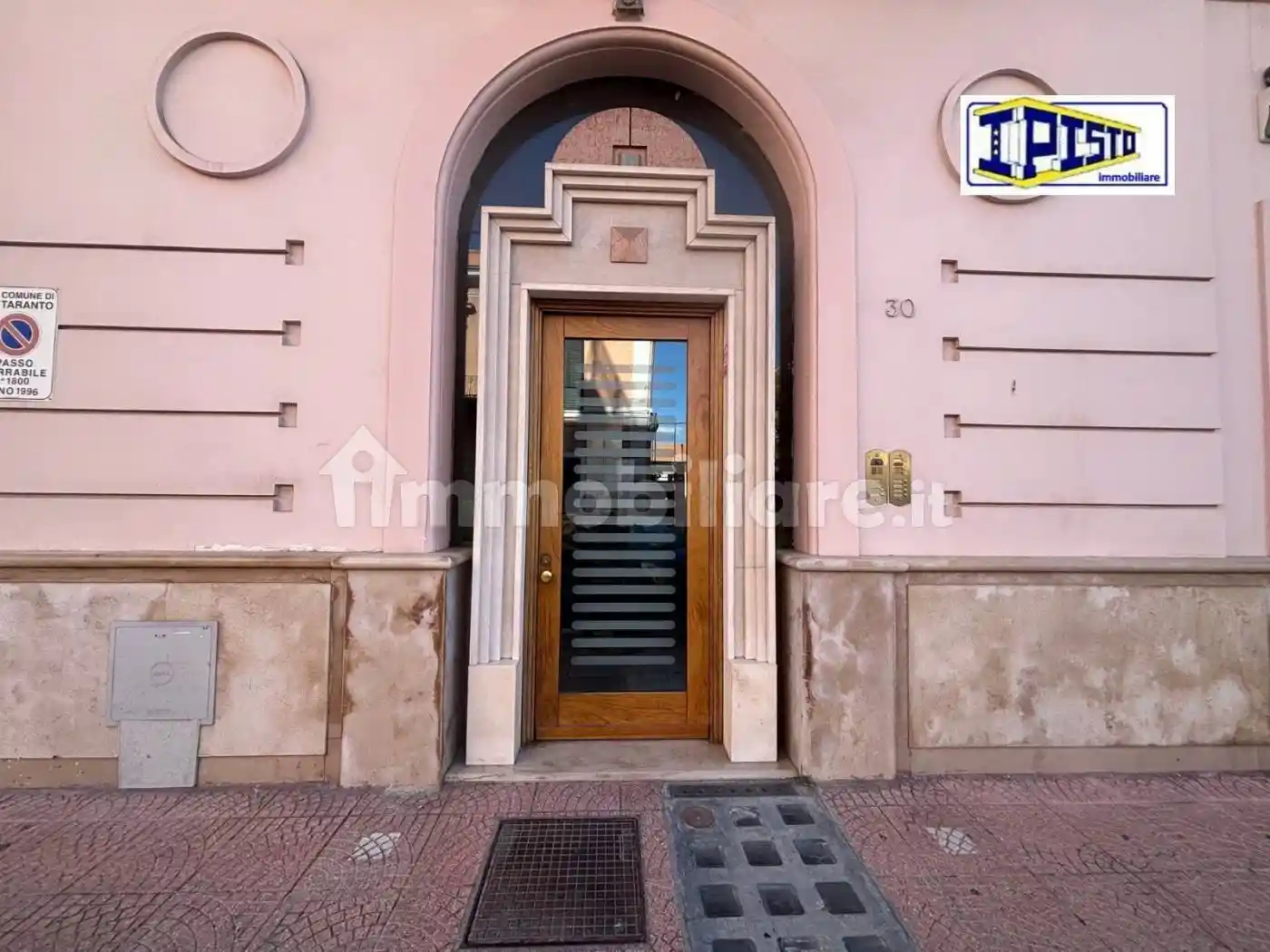 Appartamento in vendita a Taranto