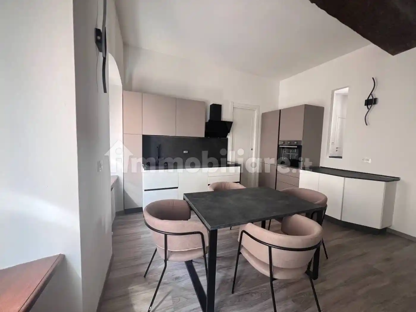 Trilocale via Sicardo Vescovo 6, Centro, Cremona - foto 5