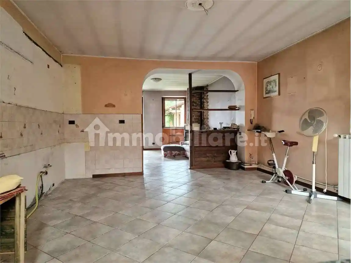 Appartamento in vendita a Borgomanero