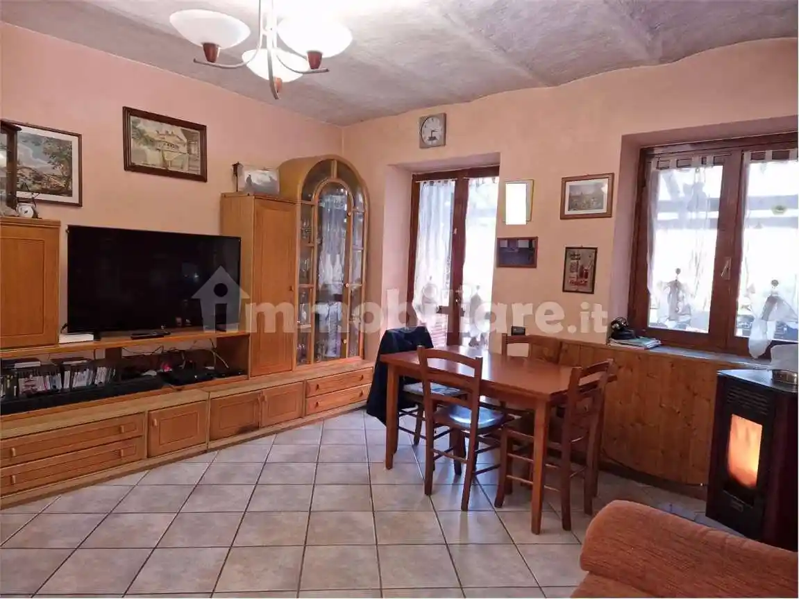 Appartamento in vendita a Borgomanero