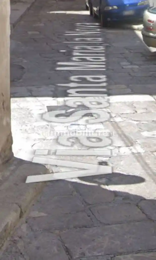 Palazzo - Stabile in vendita a Gravina in Puglia