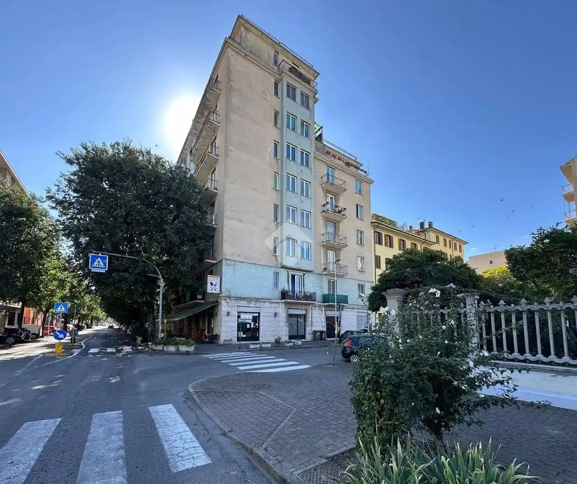 Appartamento in vendita a Voghera