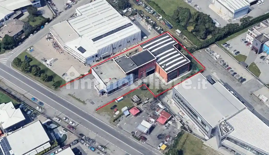 Palazzo - Edificio in vendita a Origgio