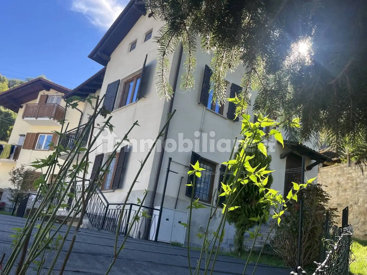 Terratetto unifamiliare frazione Capoluogo, 188, Centro, Charvensod - foto 3