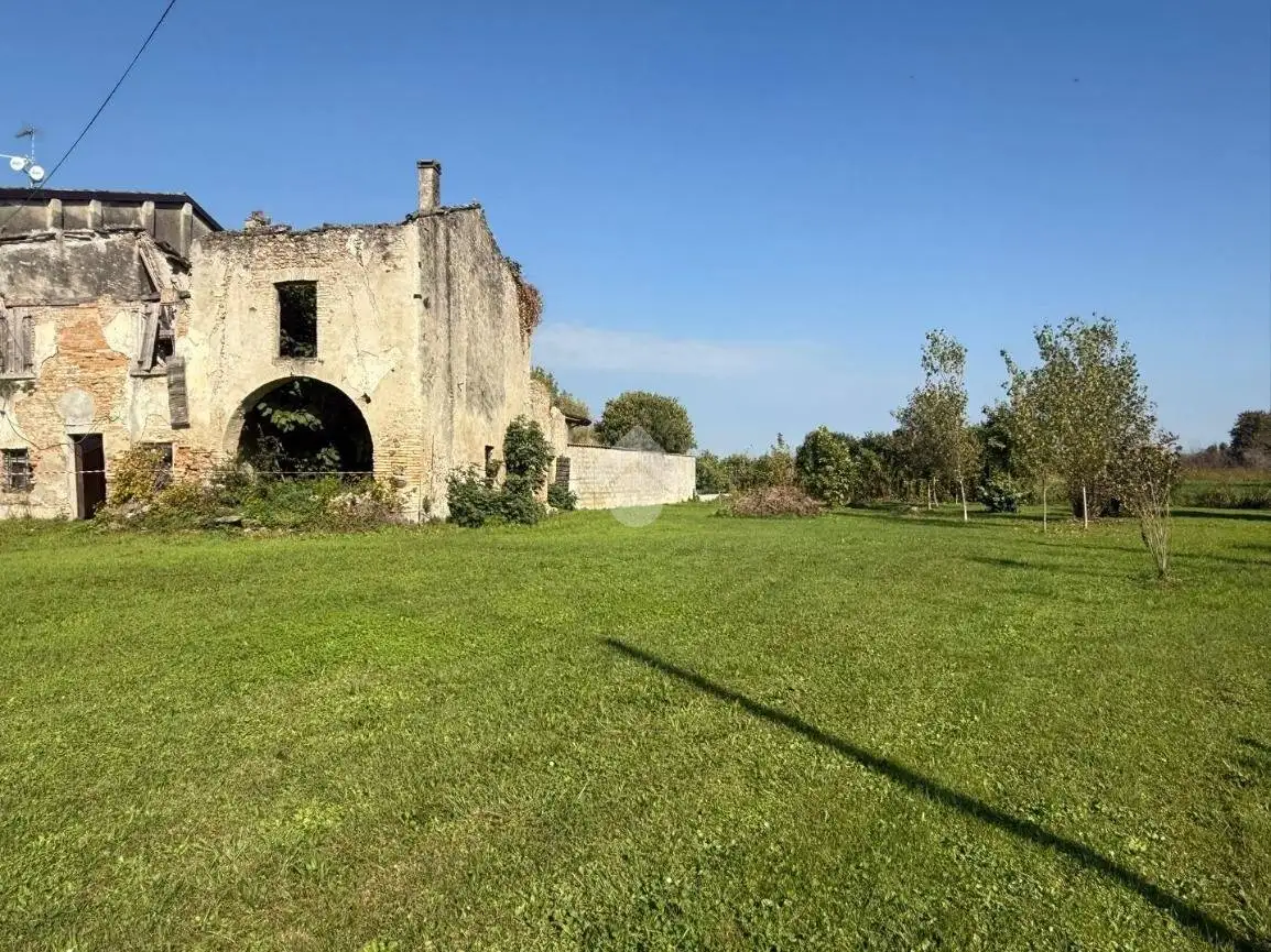 Rustico - Casale in vendita a Medole