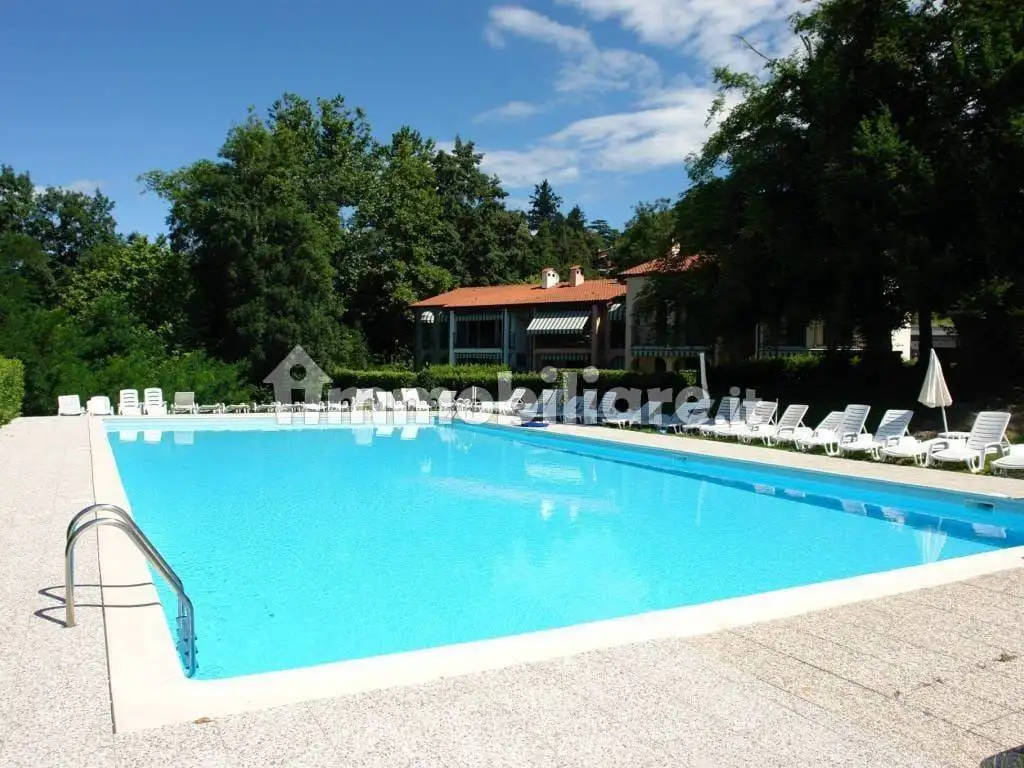 Appartamento in vendita a Montegrino Valtravaglia