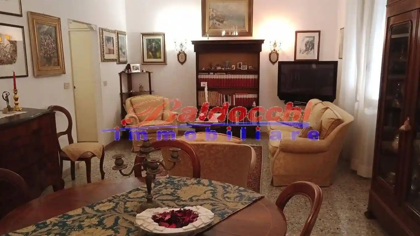 Appartamento buono stato, primo piano, Centro Storico, Fano - foto 3