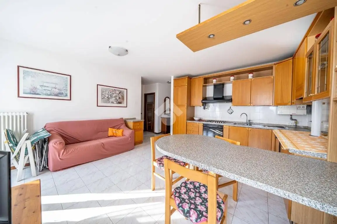 Trilocale via ai Calpi 3, Centro, Brentonico - foto 5