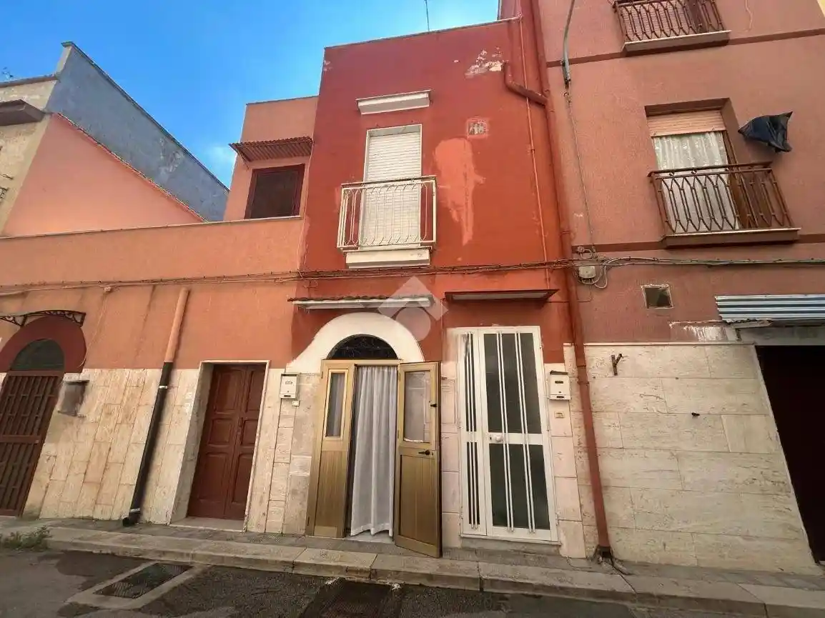 Palazzo - Edificio in vendita a Barletta
