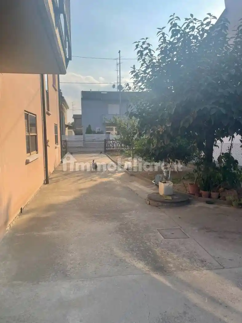 Villa in vendita a Massa Lombarda