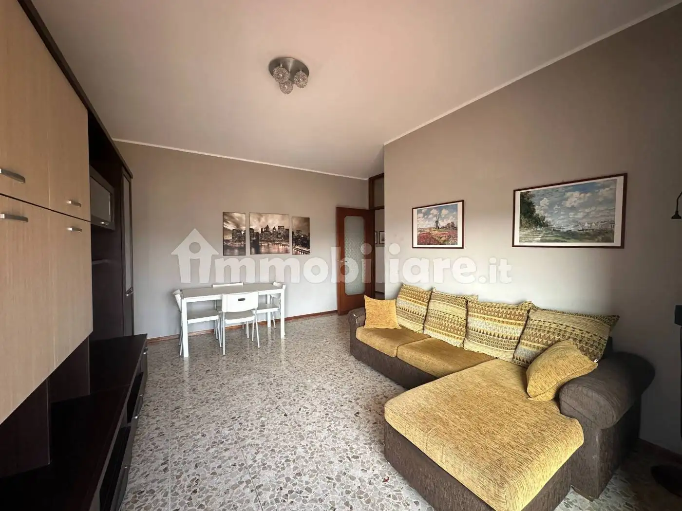 Bilocale via Vittorio Veneto 3, Centro, Arona - foto 2