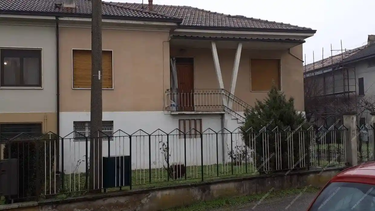 Casa indipendente in vendita a Casei Gerola