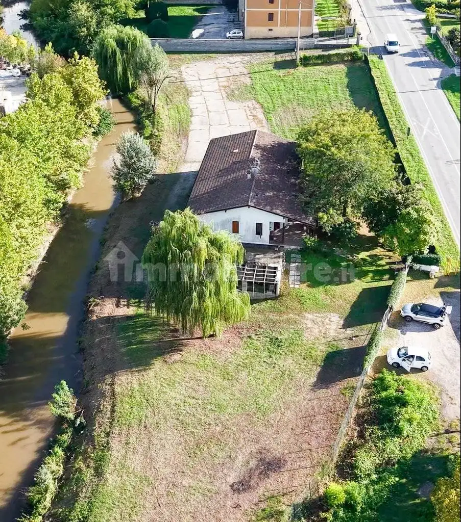 Villa in vendita a Canneto sull'Oglio