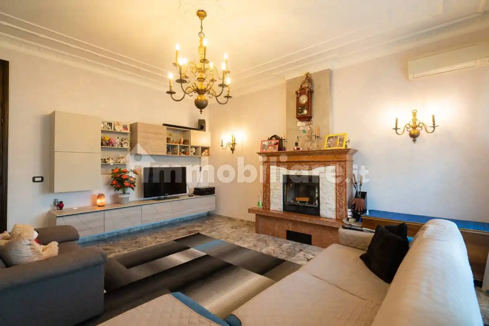 Villa in vendita a Roverbella