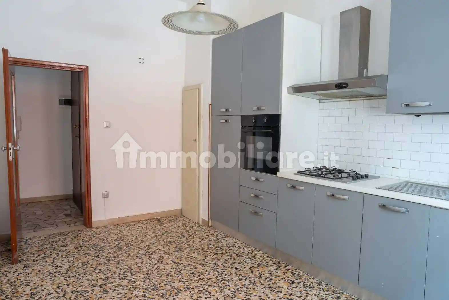 Trilocale buono stato, primo piano, Centro Storico, Imola - foto 5