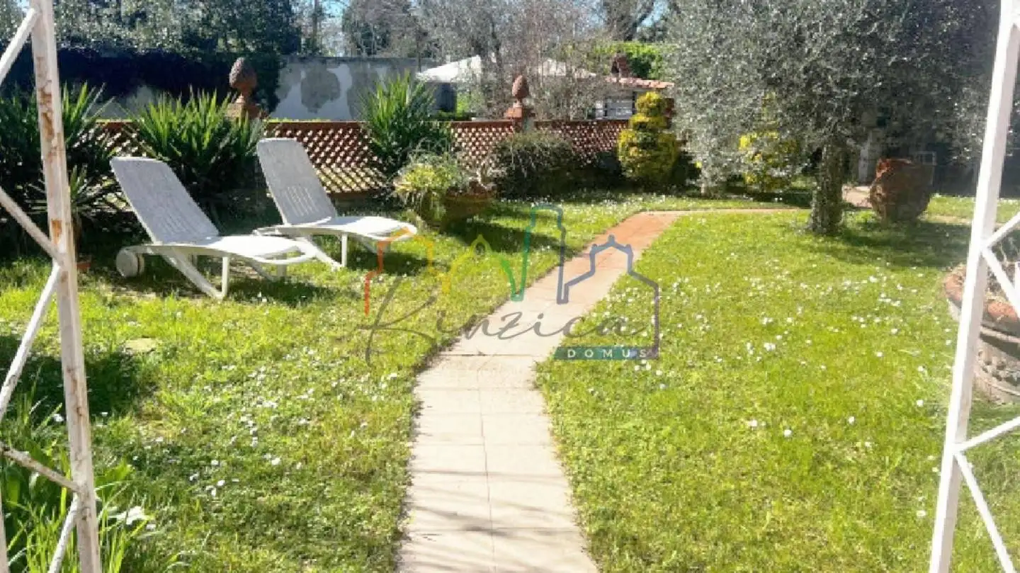 Casa indipendente in vendita a Pisa