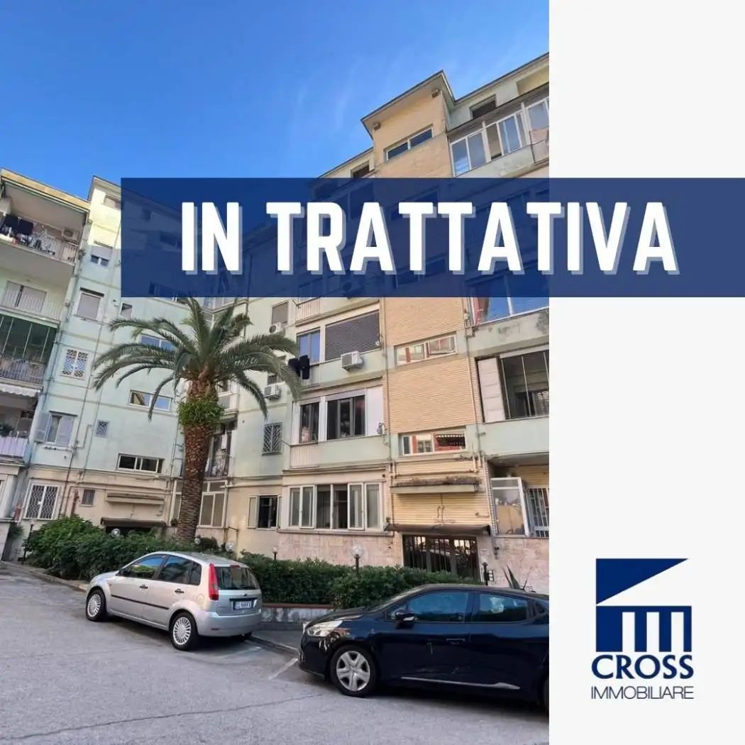 Appartamento in vendita a Napoli